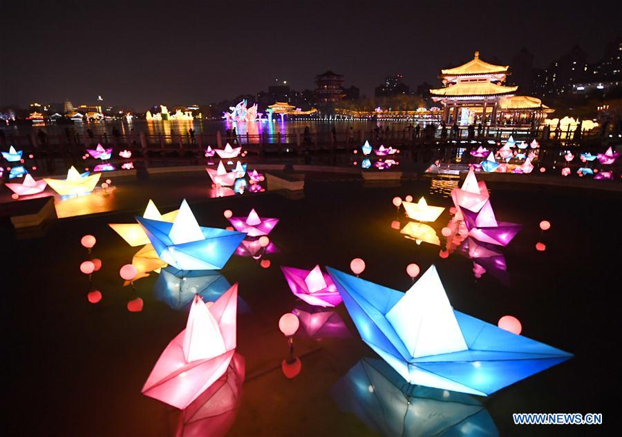 CHINA-XI'AN-FESTIVE LANTERN(CN)