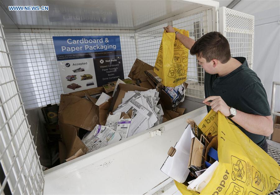 CANADA-VANCOUVER-GARBAGE COLLECTION-ZERO WASTE CENTER