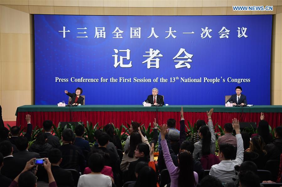 (TWO SESSIONS)CHINA-BEIJING-NPC-PRESS CONFERENCE-POVERTY ALLEVIATION (CN)