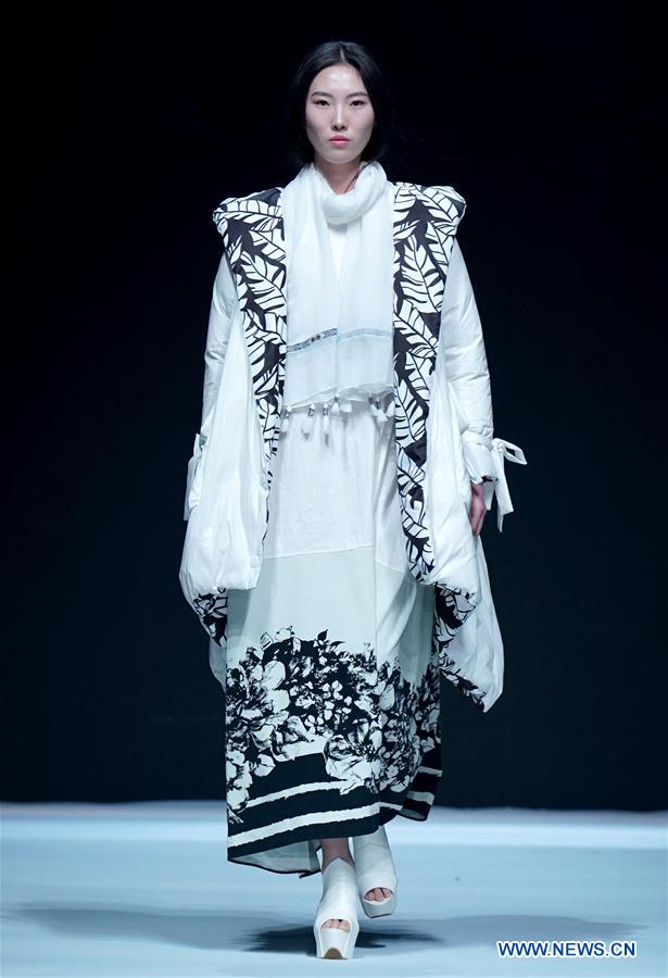 CHINA-BEIJING-FASHION WEEK-DESIGNERS FROM CHANGSHU (CN)