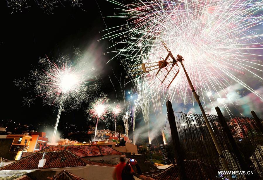 SPAIN-CANARIAS-LOS REALEJOS-CROSSES AND FIRES-FESTIVAL