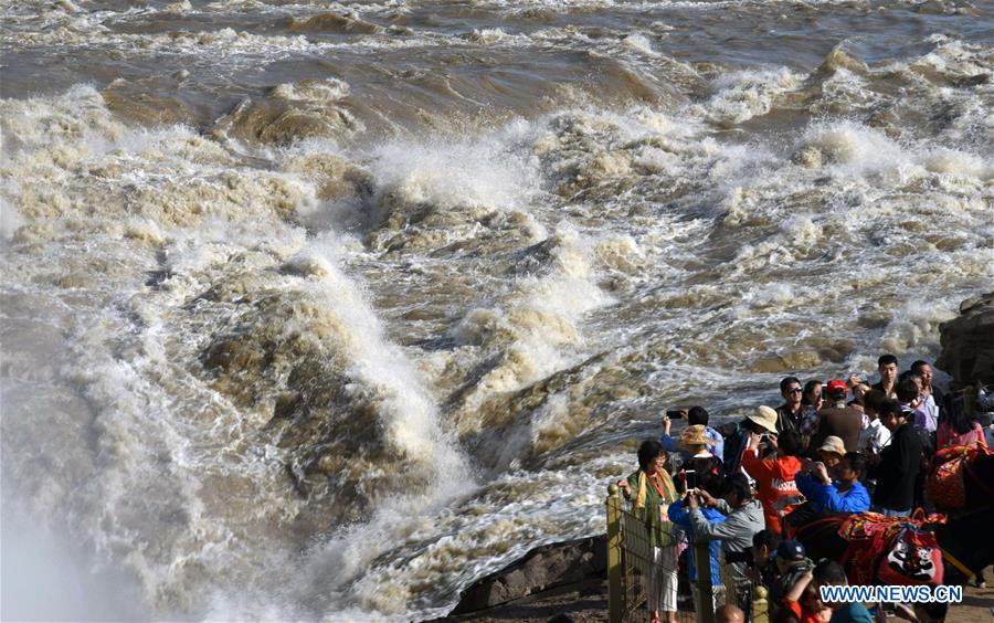 #CHINA-SHANXI-HUKOU WATERFALL (CN)