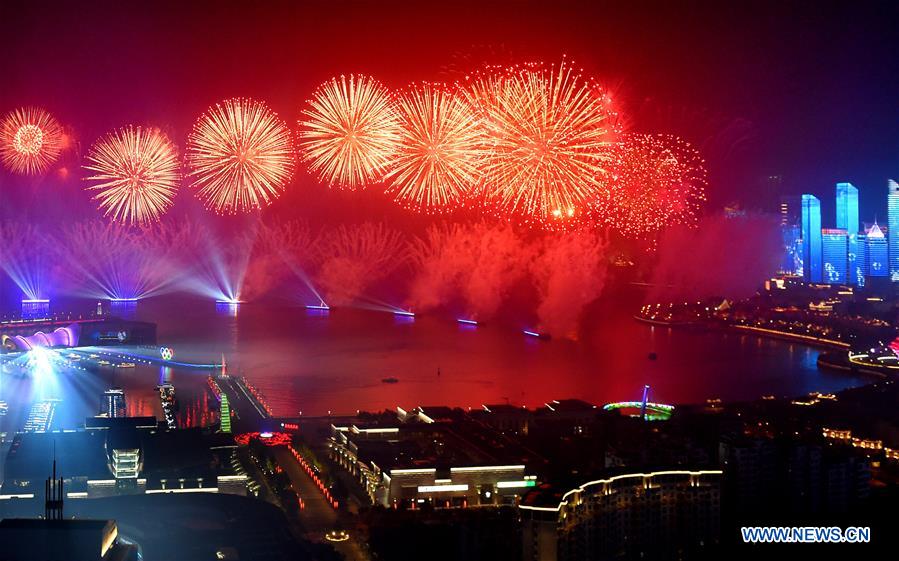 (SCO SUMMIT) CHINA-QINGDAO-SCO-LIGHTS-FIREWORKS-SHOW (CN)