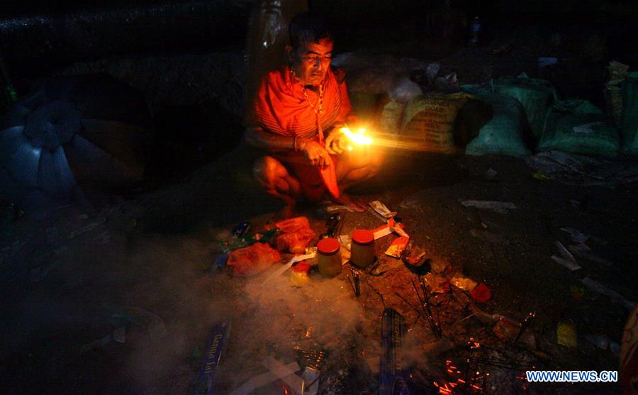 NEPAL-KATHMANDU-CULTURE-BOL BOM PILGRIMAGE