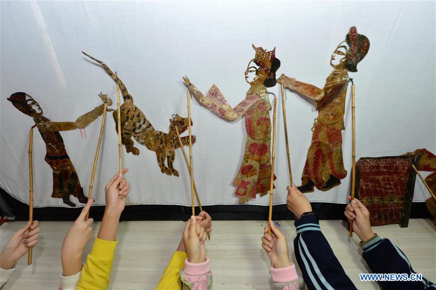 #CHINA-HUBEI-CLASS-SHADOW PUPPET (CN)