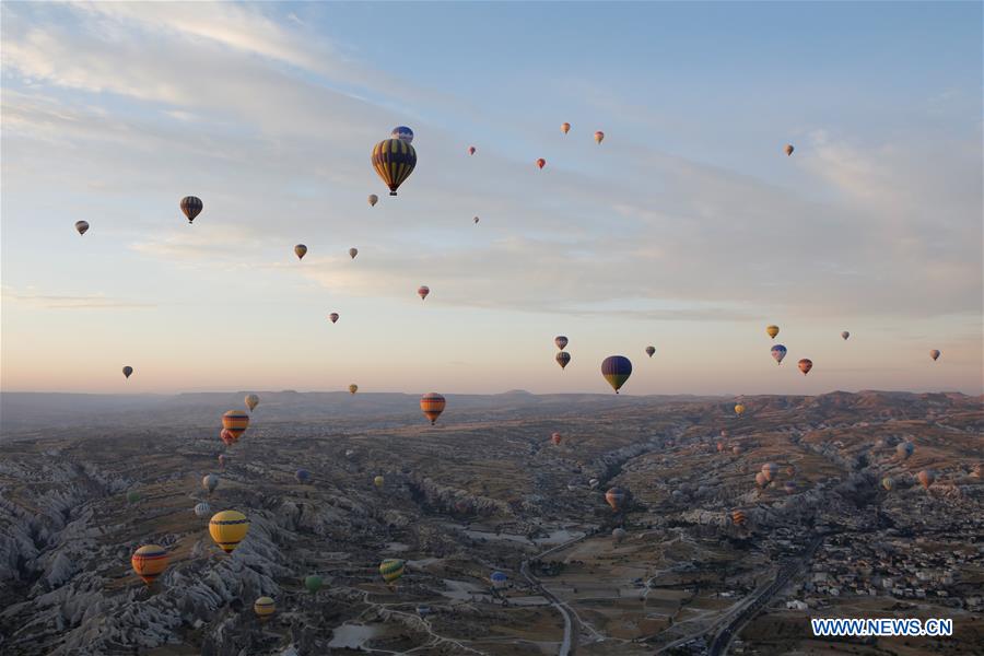 TURKEY-CAPPADOCIA-BALLOON TOUR