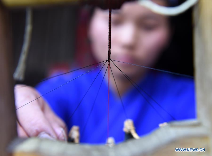 #CHINA-GUIZHOU-QIANDONGNAN-EMBROIDERY (CN)