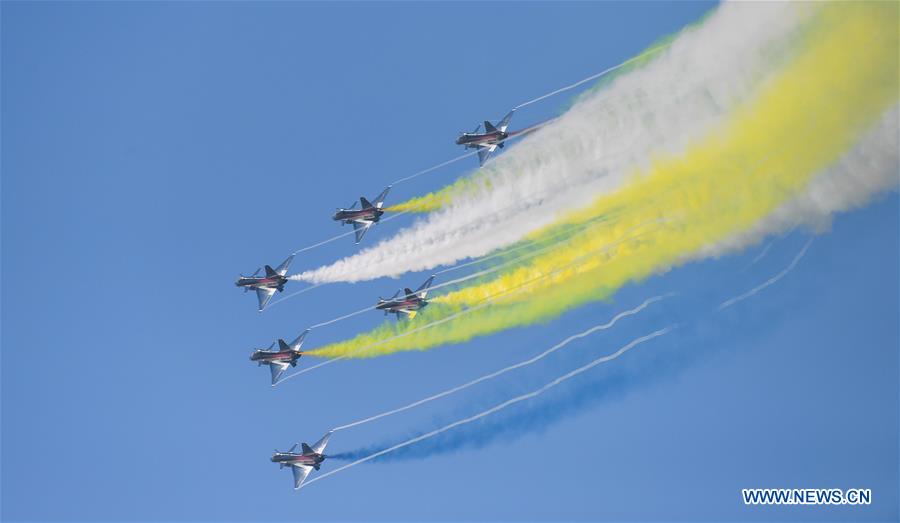 CHINA-GUANGDONG-ZHUHAI-AIRSHOW-OPENING-PERFORMANCE