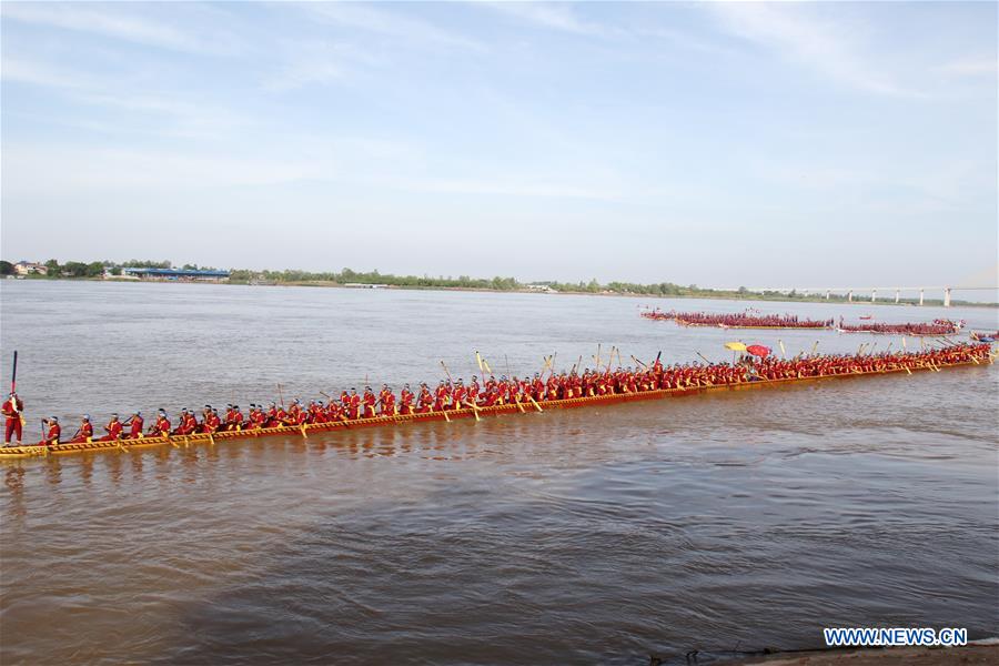 CAMBODIA-PREY VENG-DRAGON BOAT-WORLD RECORD