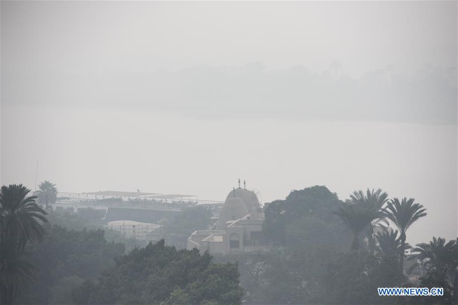 EGYPT-CAIRO-FOG