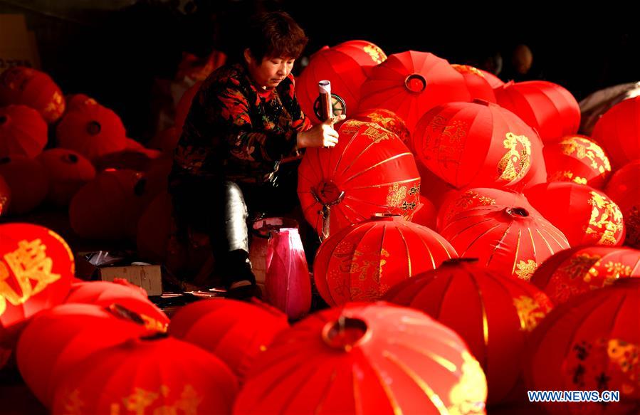 #CHINA-HEBEI-SHIJIAZHUANG-RED LANTERN-PRODUCTION (CN)