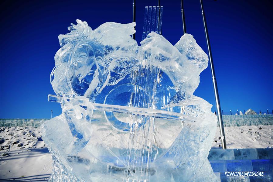 CHINA-HARBIN-ICE SCULPTURE (CN)