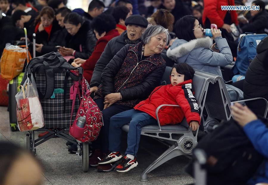 CHINA-SPRING FESTIVAL-HOLIDAY END-TRAVEL RUSH (CN)