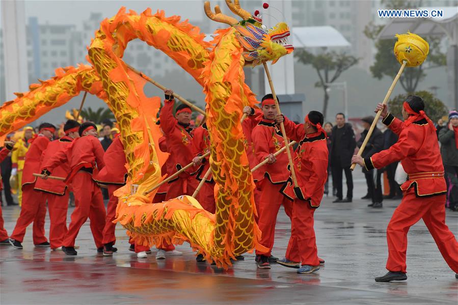 CHINA-JIANGXI-LION AND DRAGON DANCE (CN)