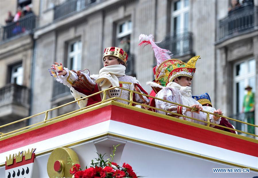 GERMANY-COLOGNE-CARNIVAL-ROSE MONDAY PARADE