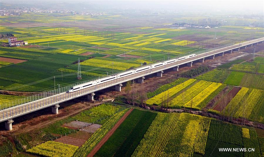 #CHINA-HANZHONG-SPRING-TRAIN (CN)