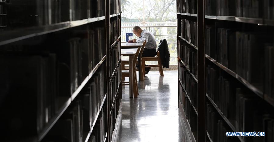 #CHINA-QINGMING FESTIVAL-HOLIDAY-READING (CN)