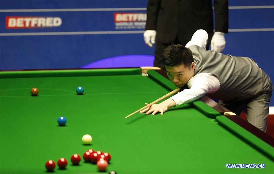 (SP)BRITAIN-SHEFFIELD-SNOOKER-WORLD CHAMPIONSHIP-DAY 2