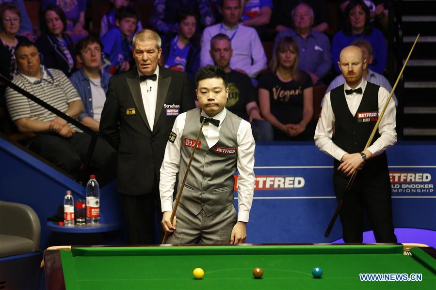 (SP)BRITAIN-SHEFFIELD-SNOOKER-WORLD CHAMPIONSHIP-DAY 2