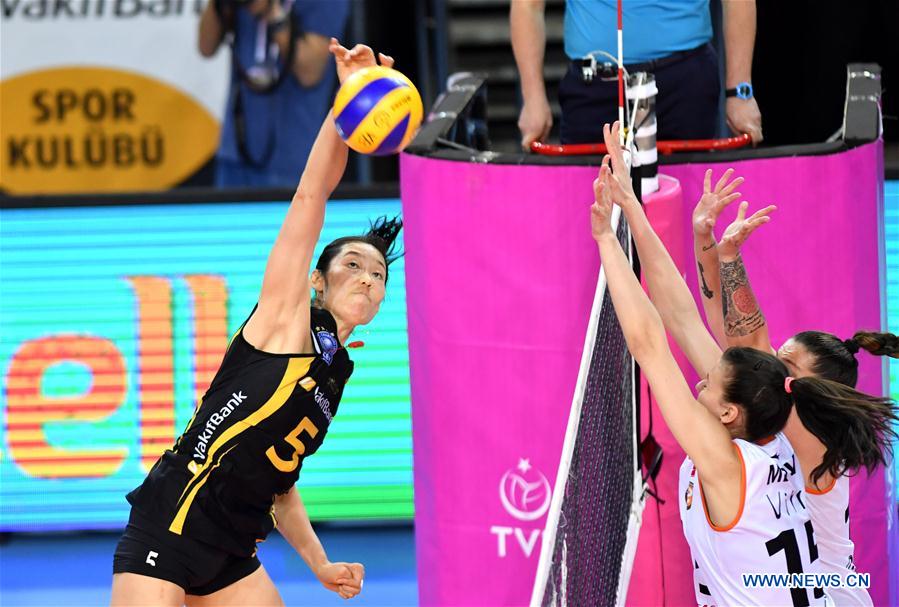 (SP)TURKEY-ISTANBUL-VOLLEYBALL-TURKISH WOMEN LEAGUE-VAKIFBANK VS ECZACIBASI