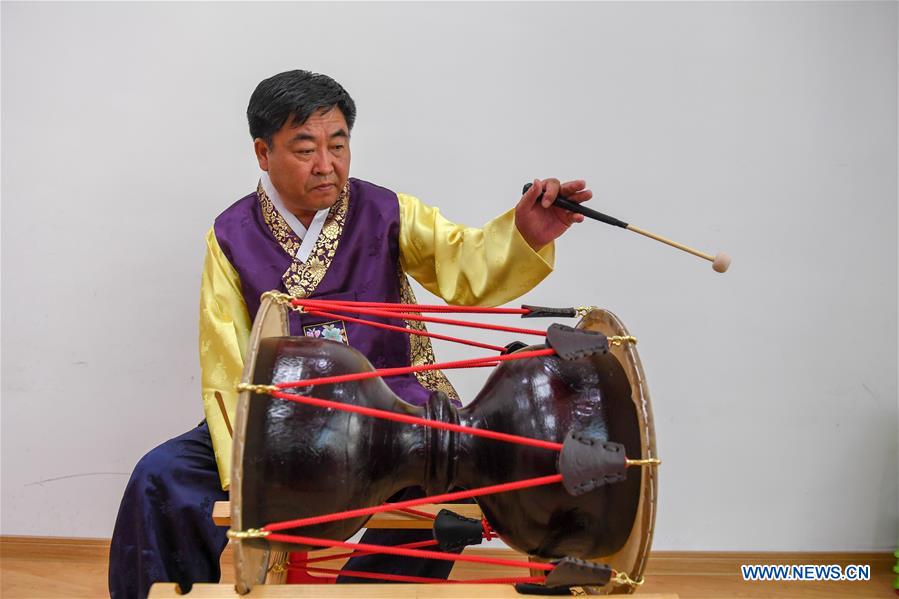 CHINA-JILIN-CHANGCHUN-KOREAN LONG DRUM (CN)