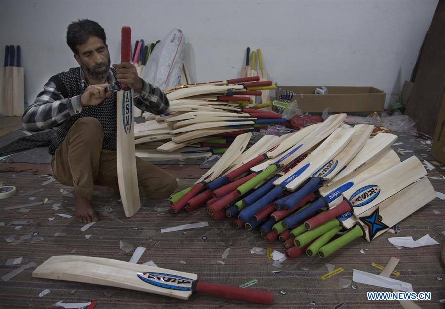 KASHMIR-SRINAGAR-CRICKET BAT INDUSTRY