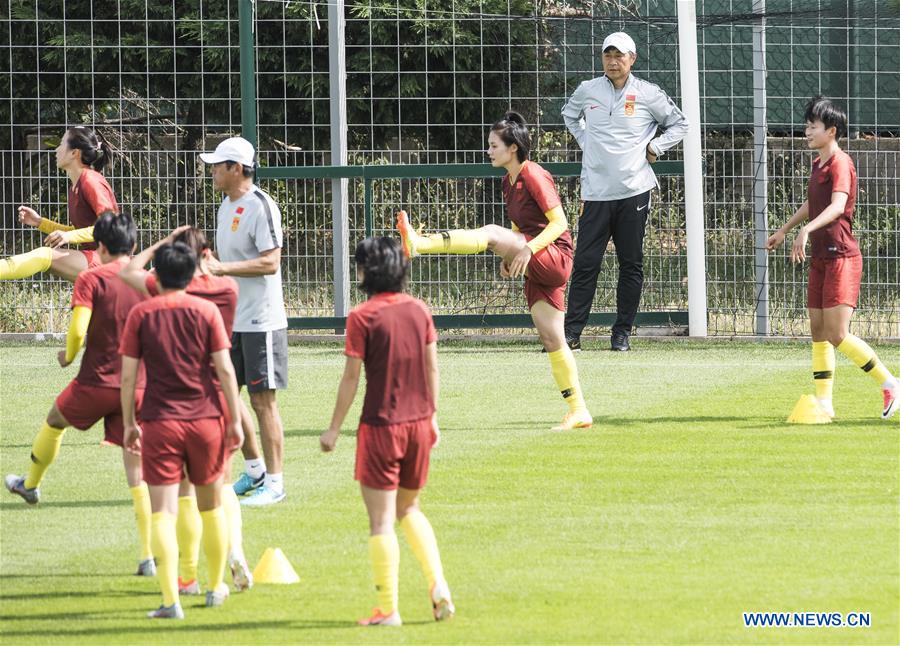 (SP)FRANCE-FABREGUES-2019 FIFA WOMEN'S WORLD CUP-ROUND OF 16-CHINA-TRAINING SESSION