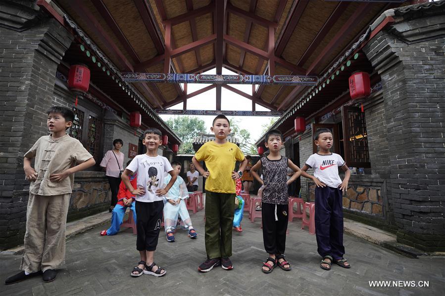 CHINA-HEBEI-BEIDAIHE-PEKING OPERA-CHILDREN-SUMMER VACATION (CN)