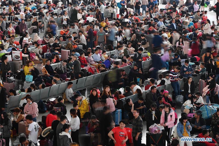 CHINA-GUANGDONG-RAILWAY STATION-SPRING FESTIVAL-TRAVEL RUSH (CN)