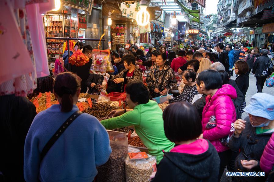 CHINA-MACAO-LUNAR NEW YEAR-SHOPPING (CN)