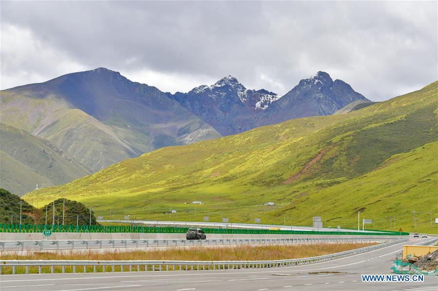 CHINA-TIBET-HIGHWAY-SCENERY(CN)