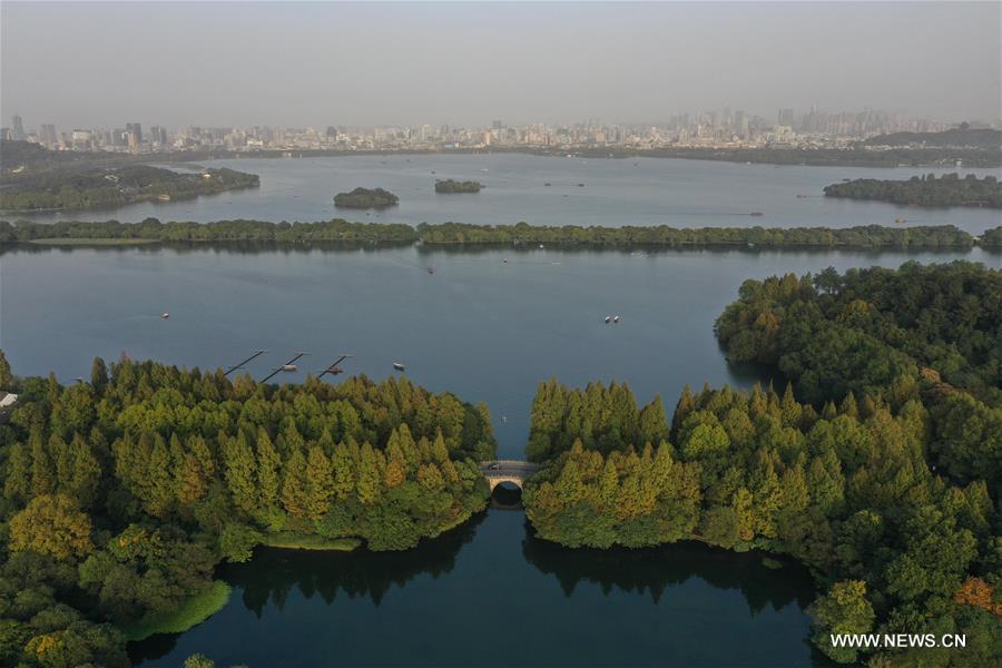 CHINA-HANGZHOU-WEST LAKE-AUTUMN-SCENERY (CN)