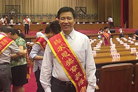 黃國寧被授予我國衛(wèi)生行業(yè)的最高榮譽“白求恩獎?wù)?rdquo;。