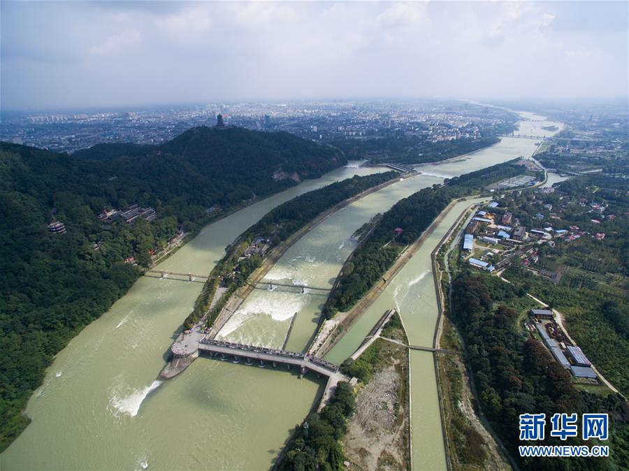 （新華全媒頭條·圖文互動(dòng)）（5）最年輕的節(jié)日 最悠久的牽念——寫(xiě)給首個(gè)中國(guó)農(nóng)民豐收節(jié)