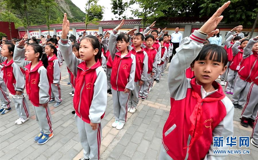 （新華全媒頭條·圖文互動）（1）努力成為好孩子 奮勇爭當接班人——兒童節(jié)前夕回訪習近平總書記關(guān)心過的少年兒童