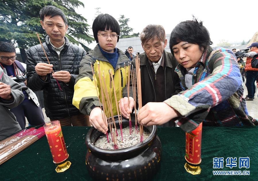 （新華全媒頭條·圖文互動）（8）不忘初心使命 永立時代潮頭——寫在中國共產黨成立98周年之際