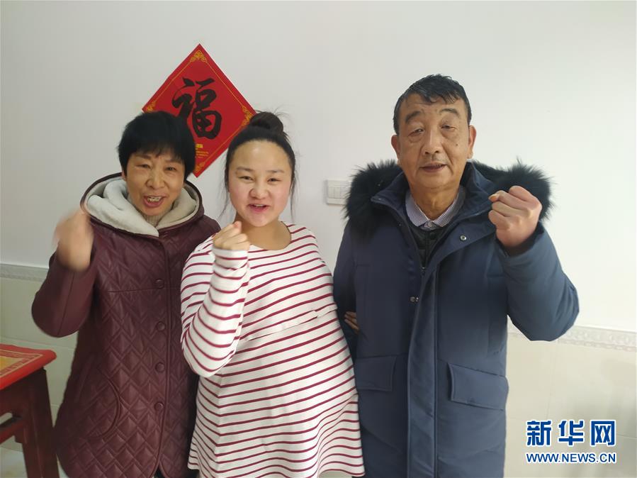 （一線抗疫群英譜·圖文互動）（4）羅文浩：“女兒，你的名字里有溫暖，有榮光！”