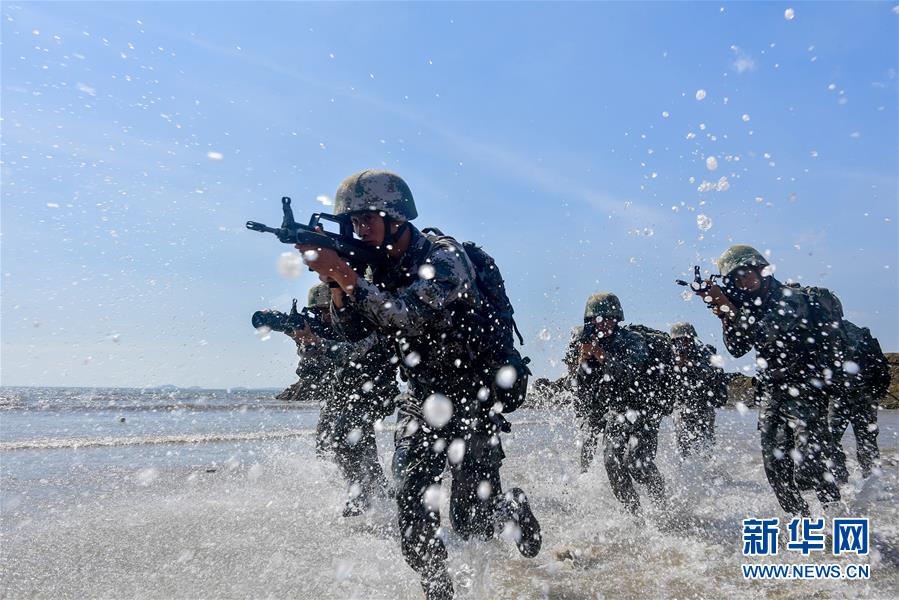 （在習近平強軍思想指引下·我們在戰(zhàn)位報告·圖文互動）（1）從“鐵腳板”到“鋼履帶”——東部戰(zhàn)區(qū)陸軍第73集團軍某旅紅四連練兵備戰(zhàn)記事