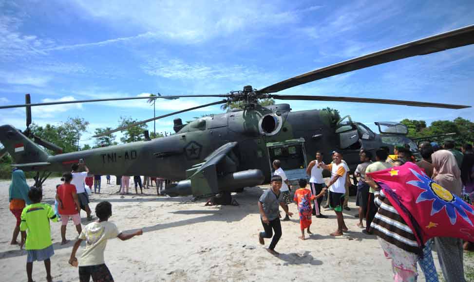 印尼空軍搜救飛機?？考永锫u